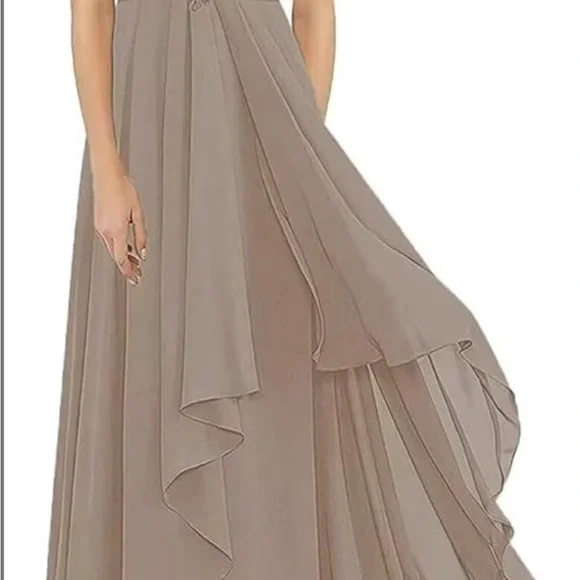 Elegant Taupe Evening Gown - Picture 1 of 8